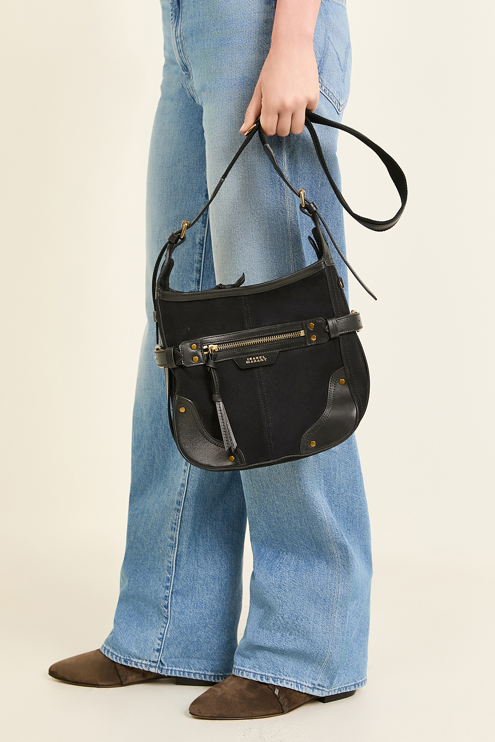 תמונת כל הלוק של תיק צד